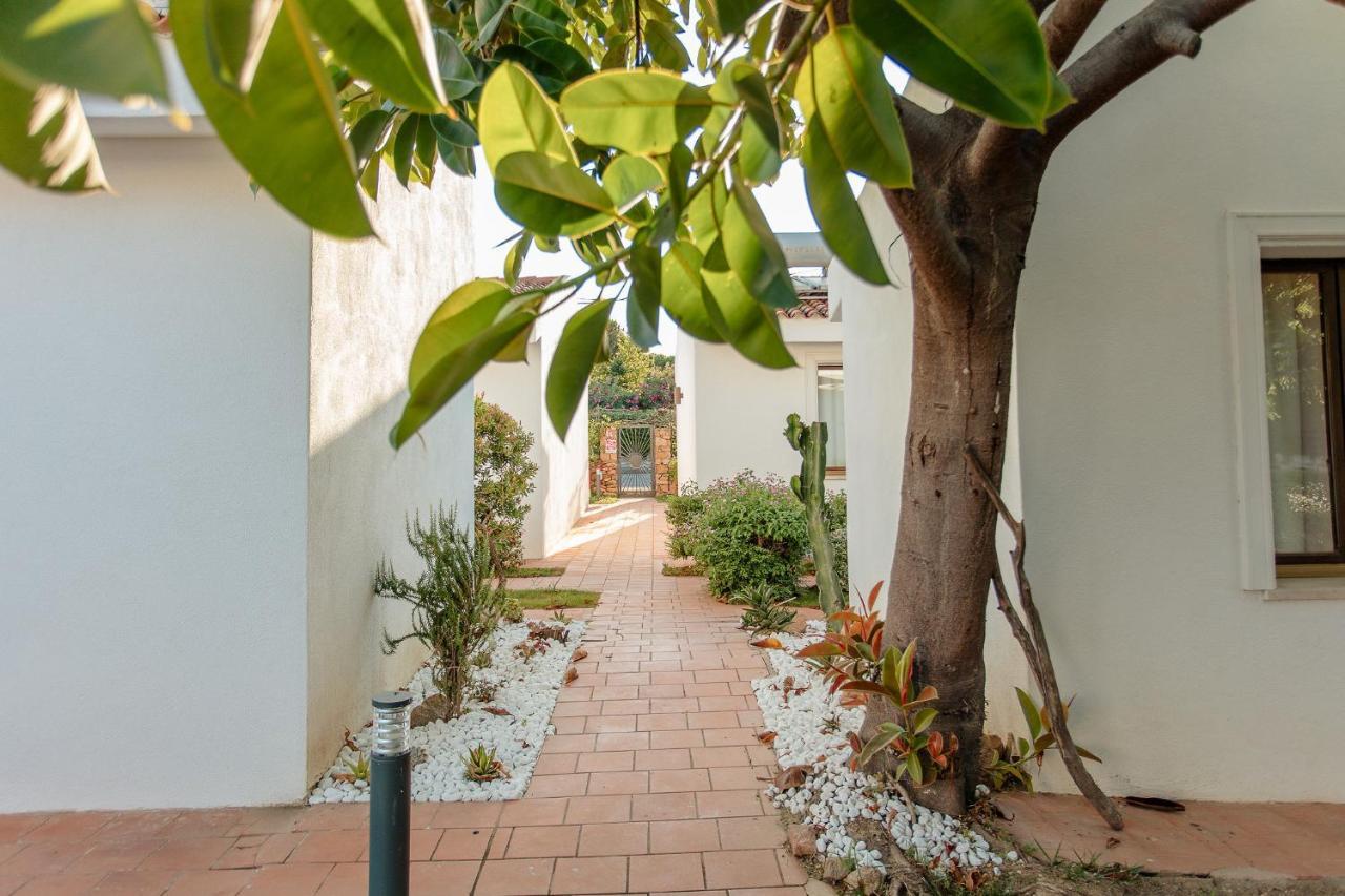 Resort Fior Di Sardegna โปซาดา ภายนอก รูปภาพ