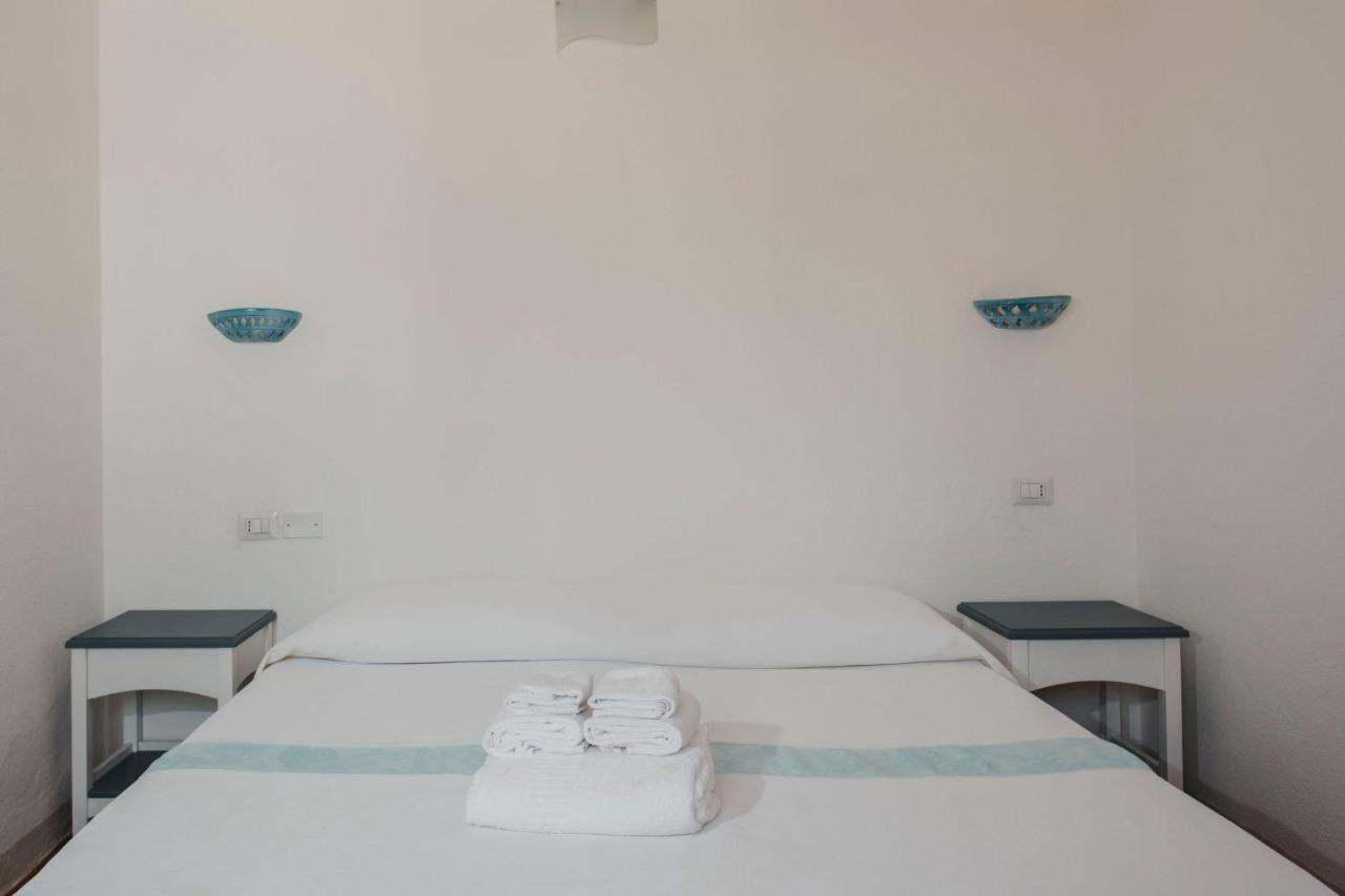 Resort Fior Di Sardegna โปซาดา ภายนอก รูปภาพ