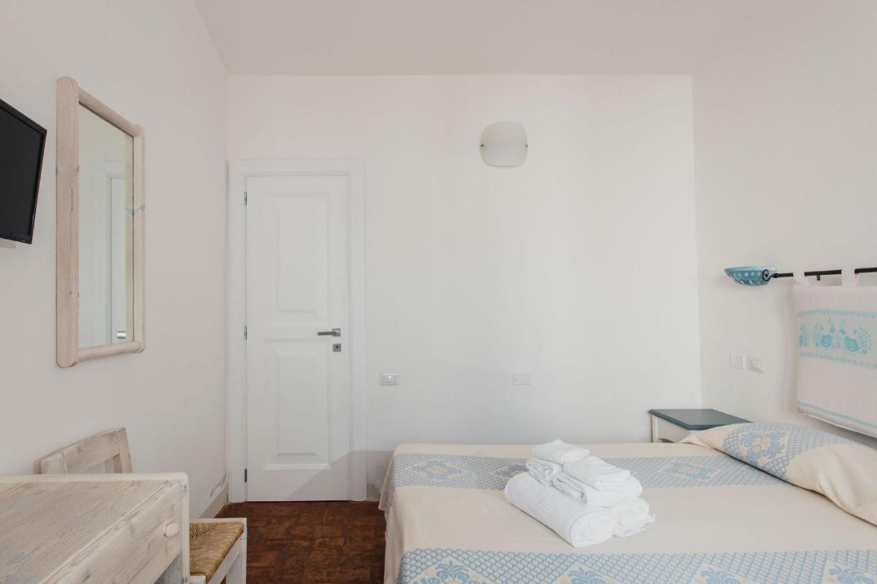Resort Fior Di Sardegna โปซาดา ภายนอก รูปภาพ